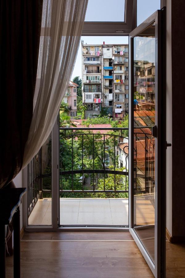 Apartments In The Historical Center Of Batumi, Near The Seaside Park Exterior foto